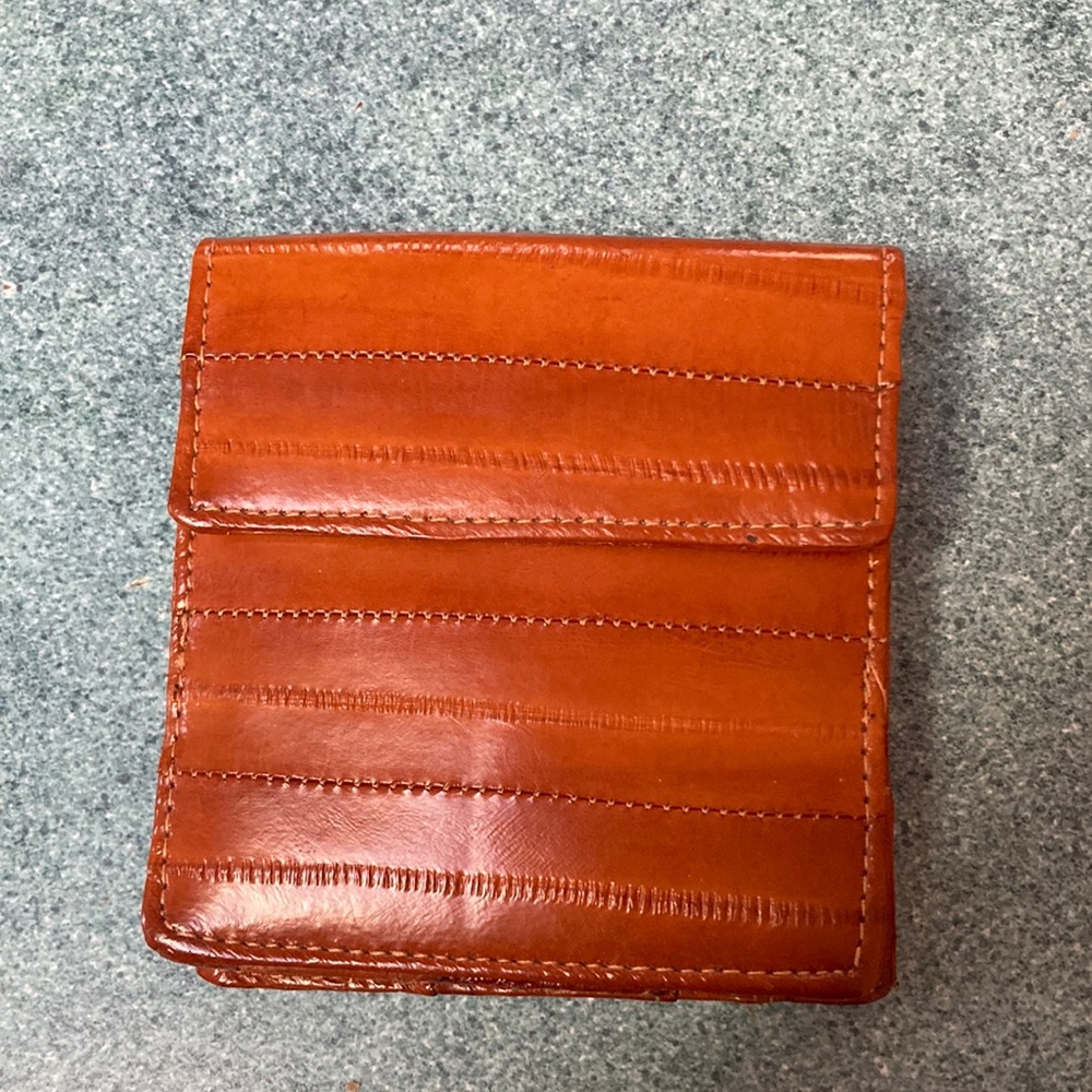 New Small Eel Skin Wallet Black